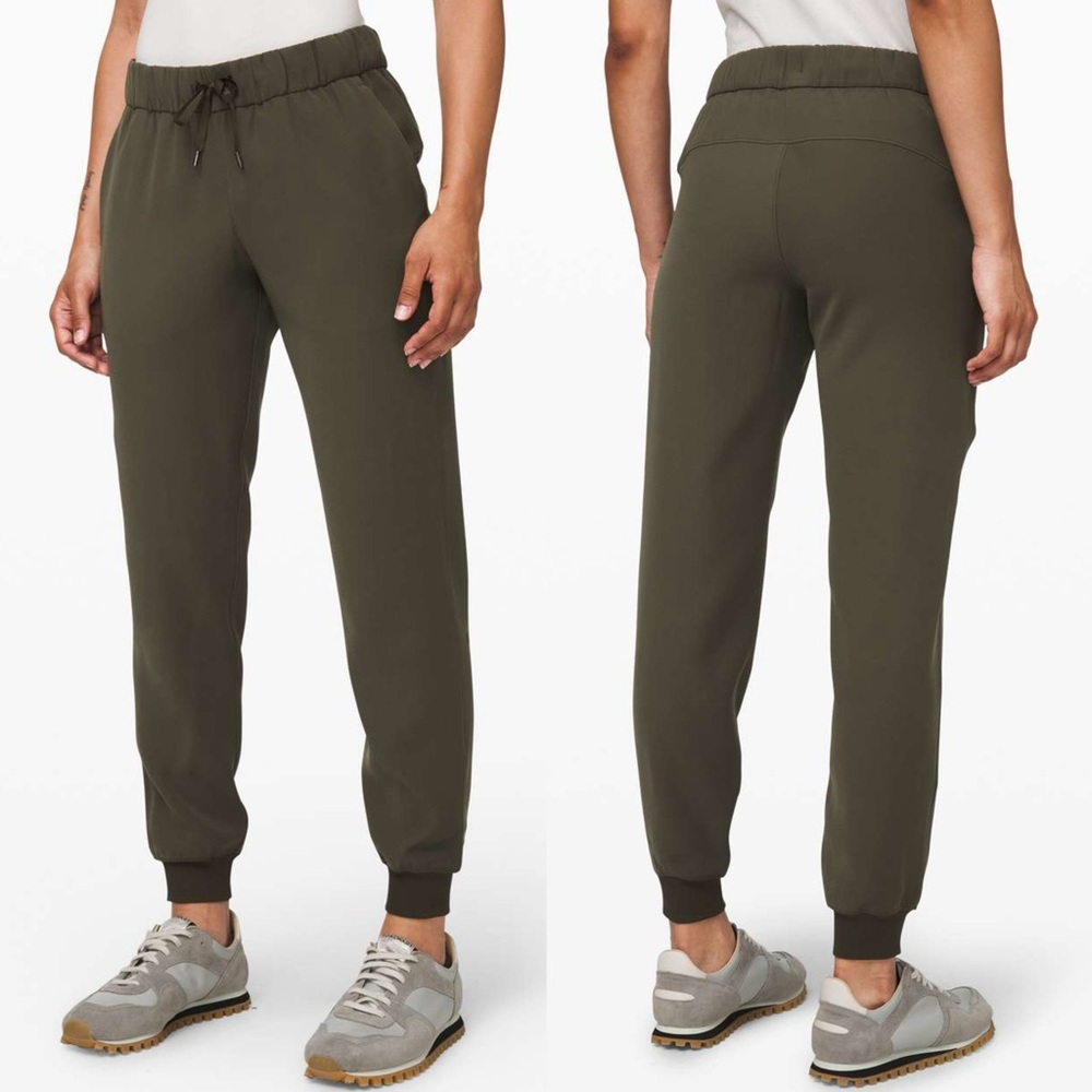 Lululemon On the Fly Jogger in Dark Olive Size 2
